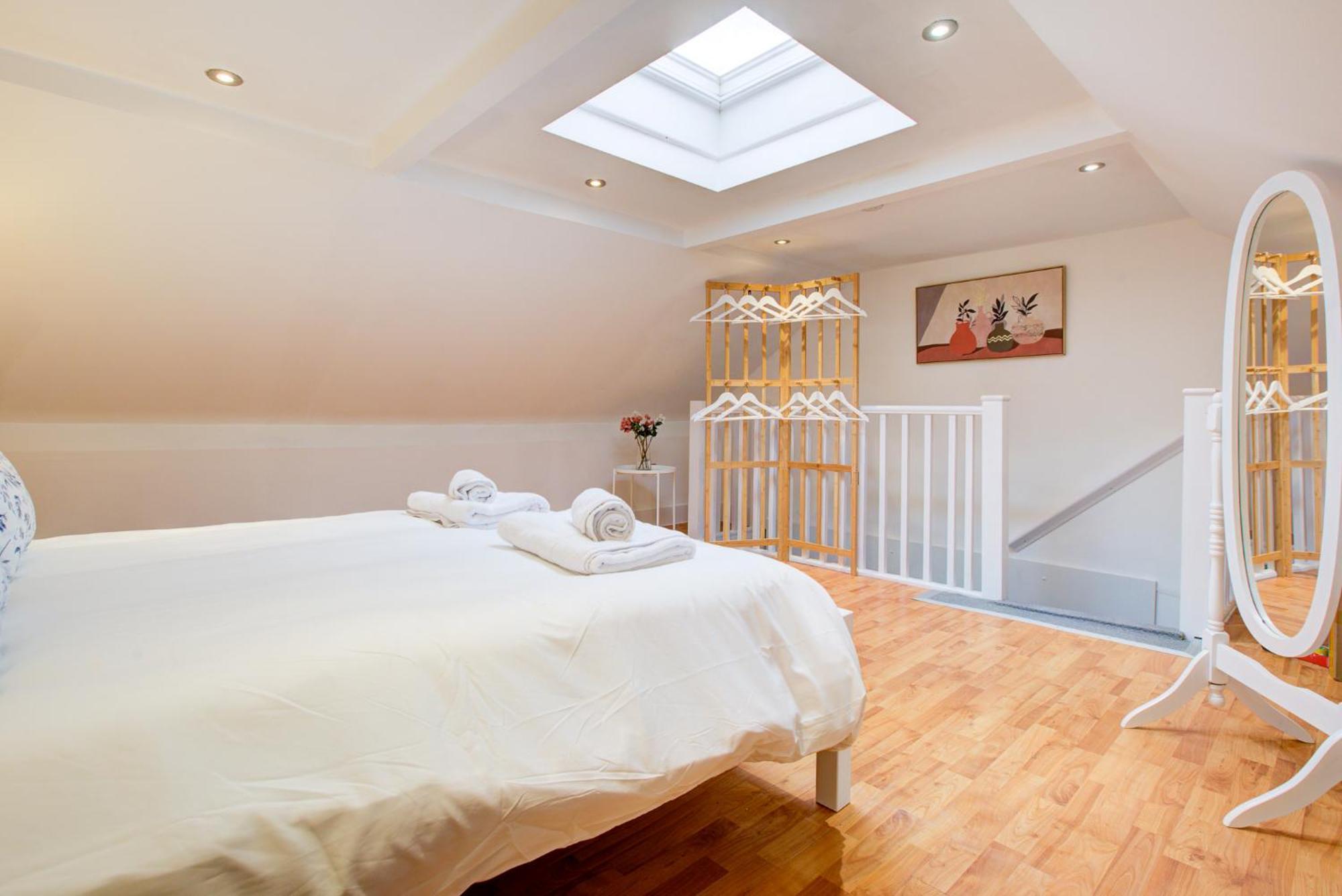 Wonderful Two-Bedroom Apartment Londres Exterior foto